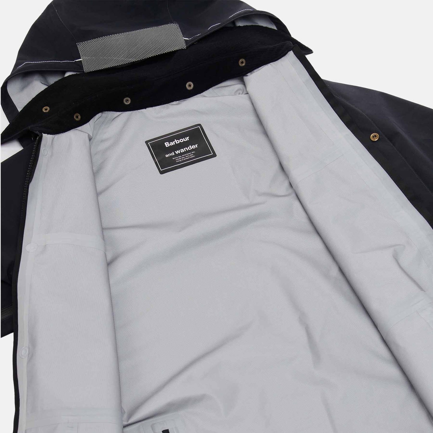 And Wander 3l Jacket - BLACK