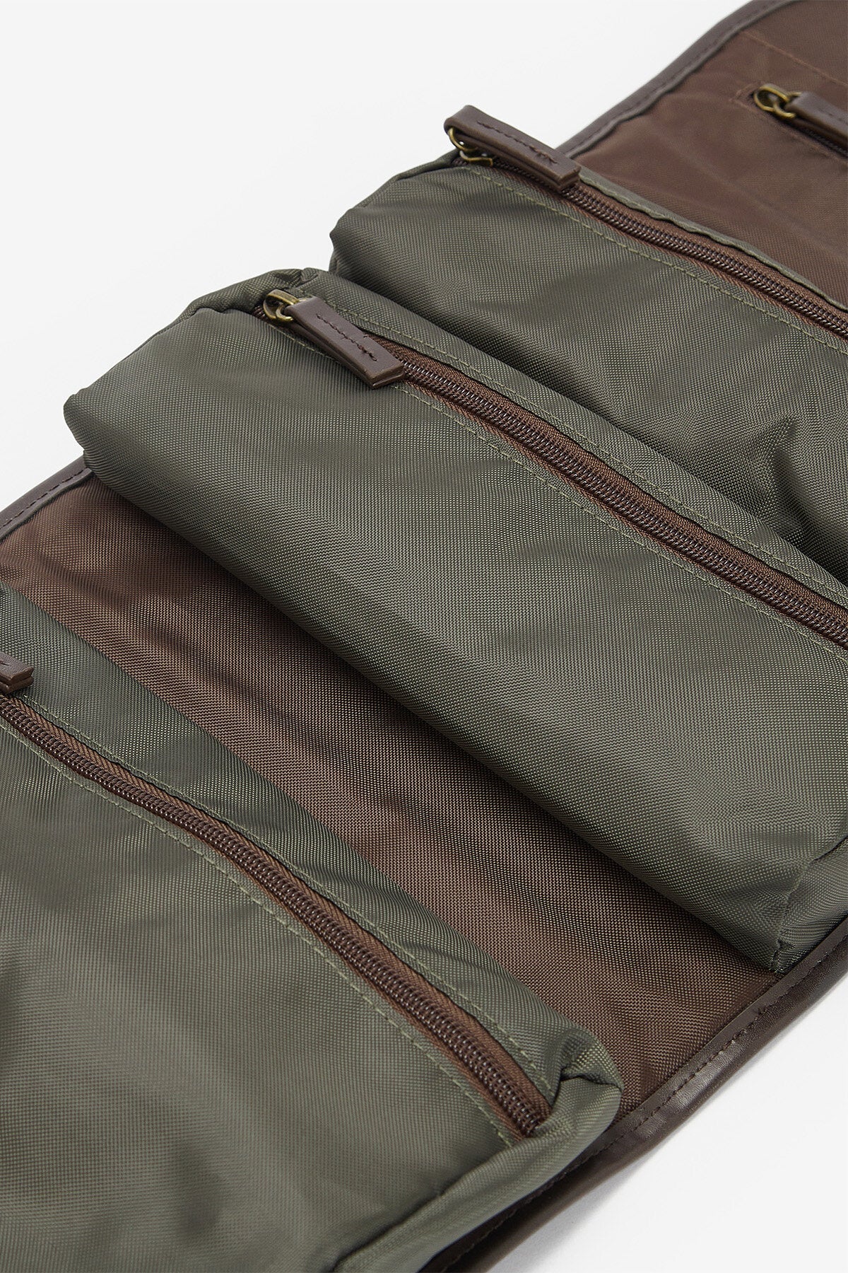 Wax Hanging Washbag - OLIVE