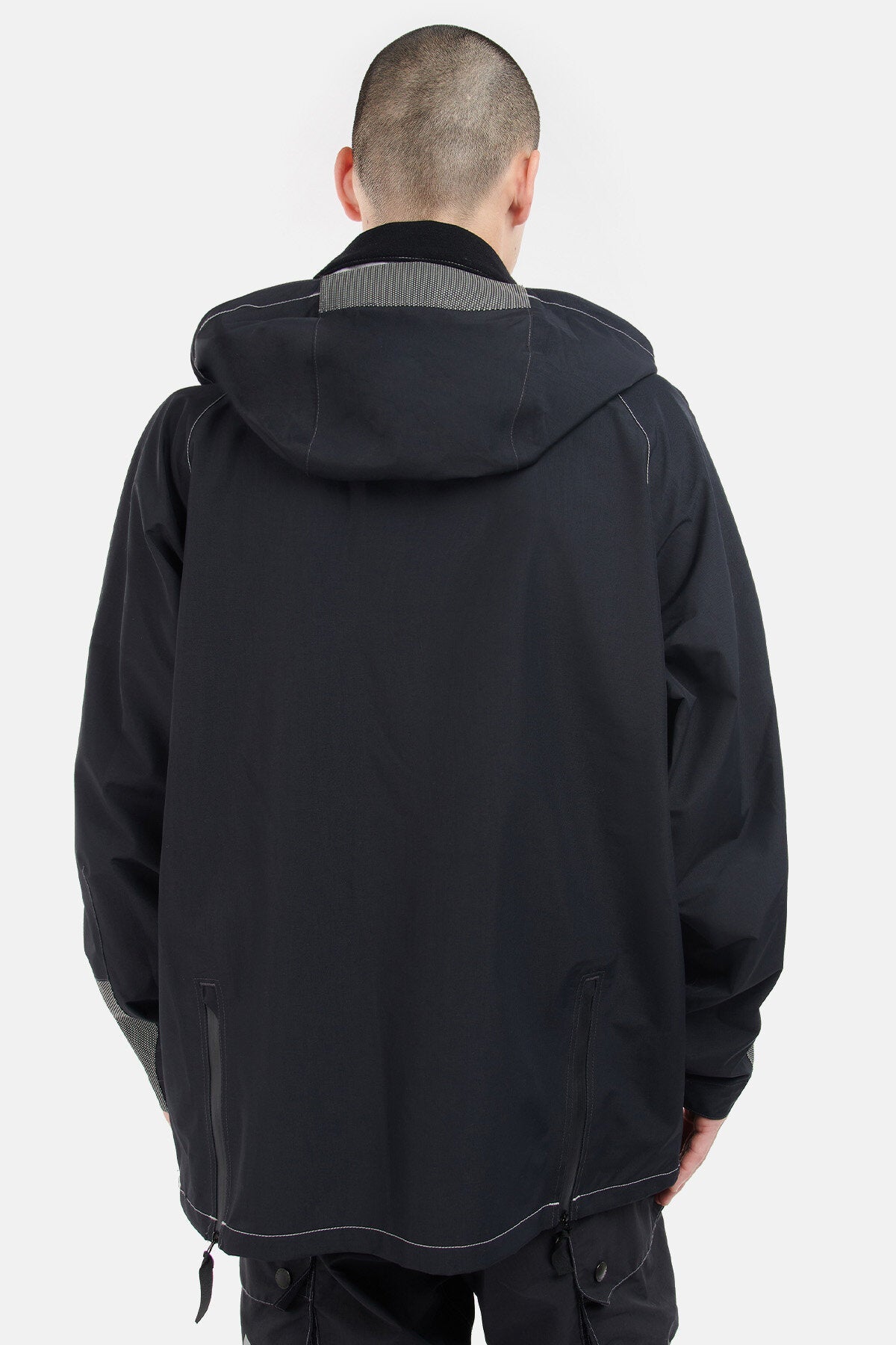 And Wander 3l Jacket - BLACK