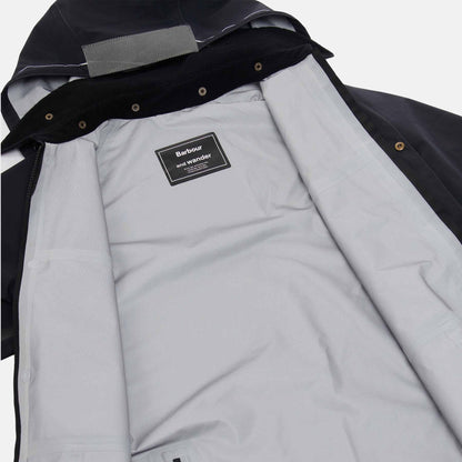 And Wander 3l Jacket - BLACK